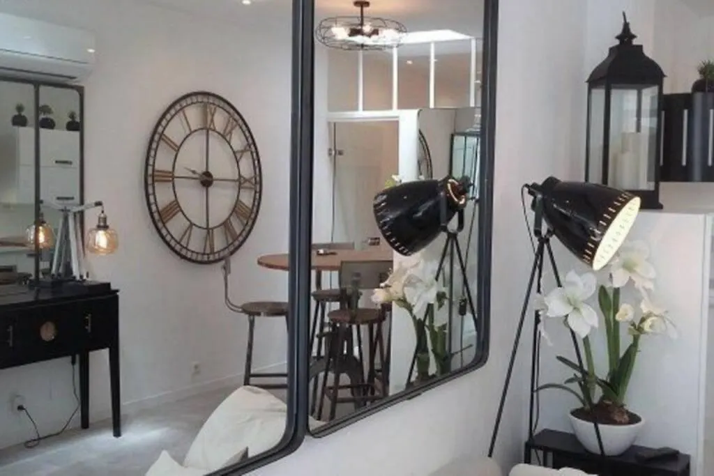 아파트 Bandol Magnifique Appartement En Rdc Cour Sans Vis A Vis 5Mn Plage